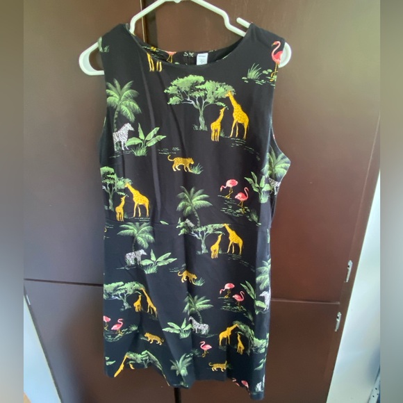 Old Navy EUC women’s black Safari print shift dress with animals size Large - Picture 2 of 6